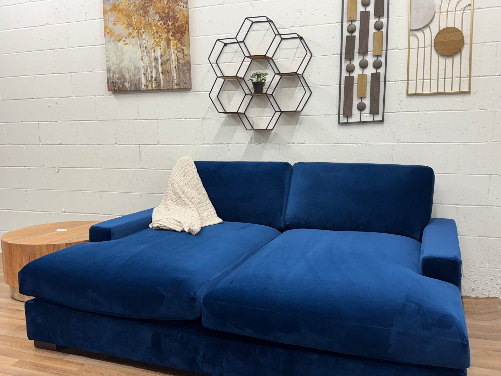 Anton Daybed